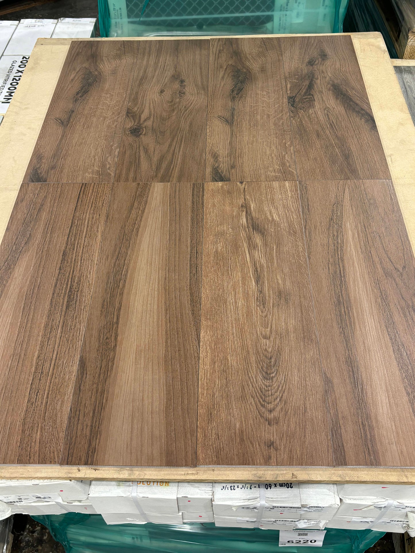 VIK - Legacy Oak 8"x24"