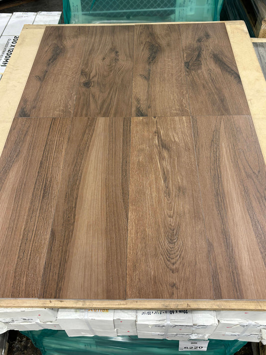 VIK - Legacy Oak 8"x24"
