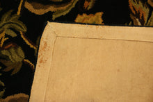 Load image into Gallery viewer, 5 x 8 Tufted Rug
