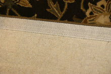 Load image into Gallery viewer, 5 x 8 Tufted Rug