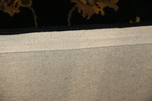 Load image into Gallery viewer, 5 x 8 Tufted Rug