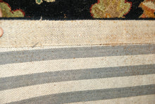 Load image into Gallery viewer, 5 x 8 Tufted Rug