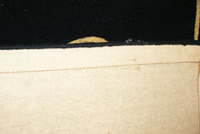 Load image into Gallery viewer, 5 x 8 Tufted Rug
