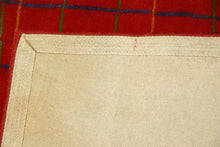 Load image into Gallery viewer, 5 x 8 Tufted Rug