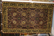 Load image into Gallery viewer, 5 x 8 Tufted Rug