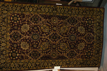 Load image into Gallery viewer, 5 x 8 Tufted Rug