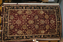 Load image into Gallery viewer, 5 x 8 Tufted Rug