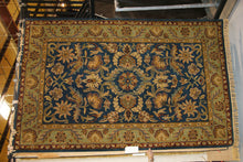 Load image into Gallery viewer, 5 x 8 Tufted Rug
