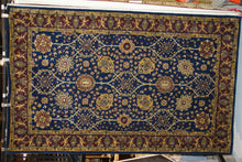 Load image into Gallery viewer, 5 x 8 Tufted Rug