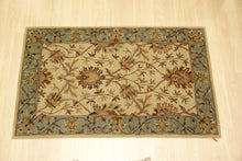 Load image into Gallery viewer, 3.5 x 5.5 Tufted Rug