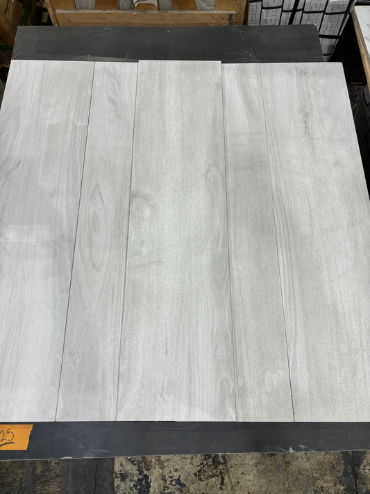 DAV - Braxton Blanca 8"x40"