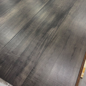 Engiclick - Newberry Maple Graphite