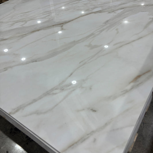 Calacatta Delicato