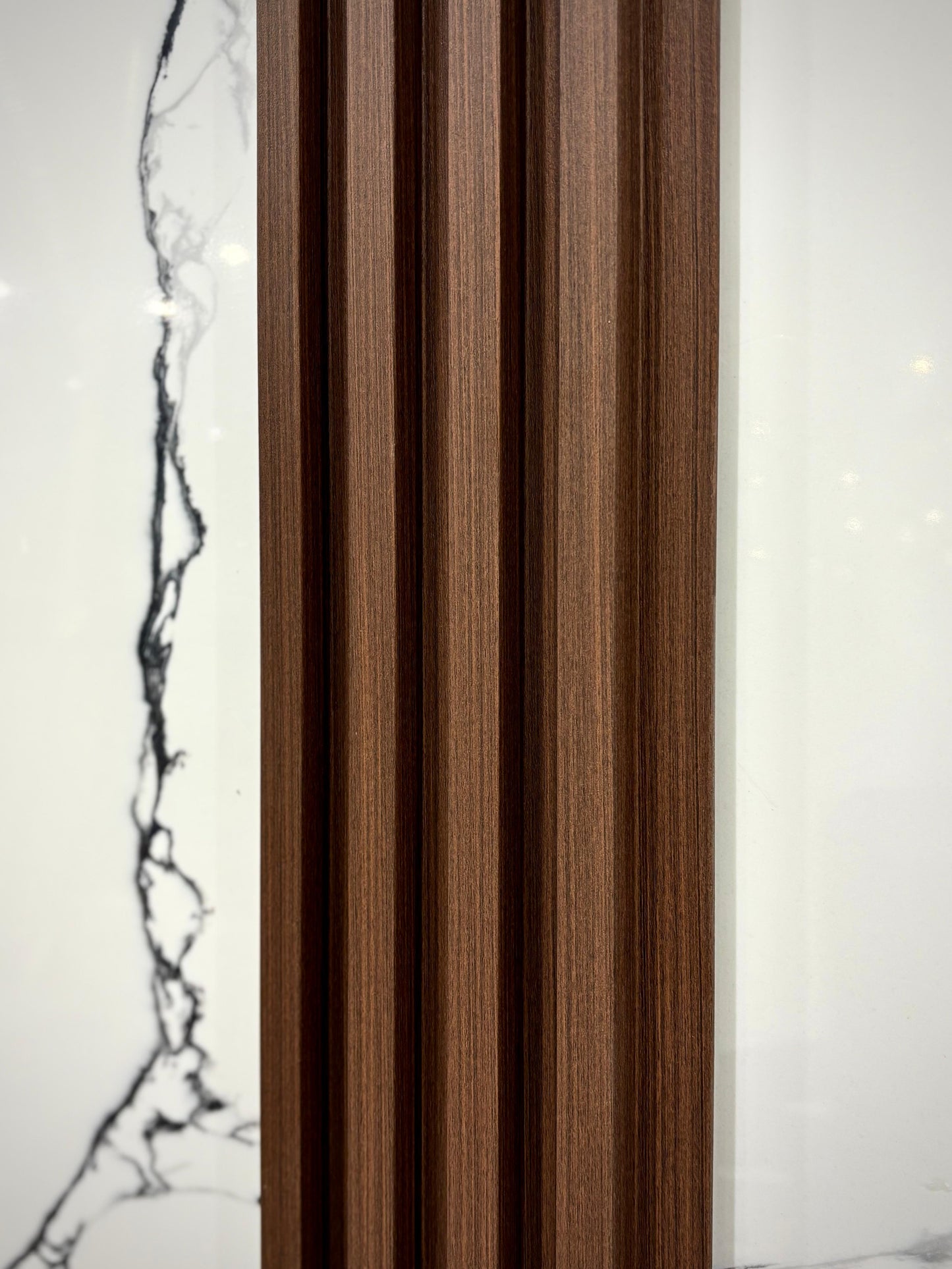 King - Chestnut W23